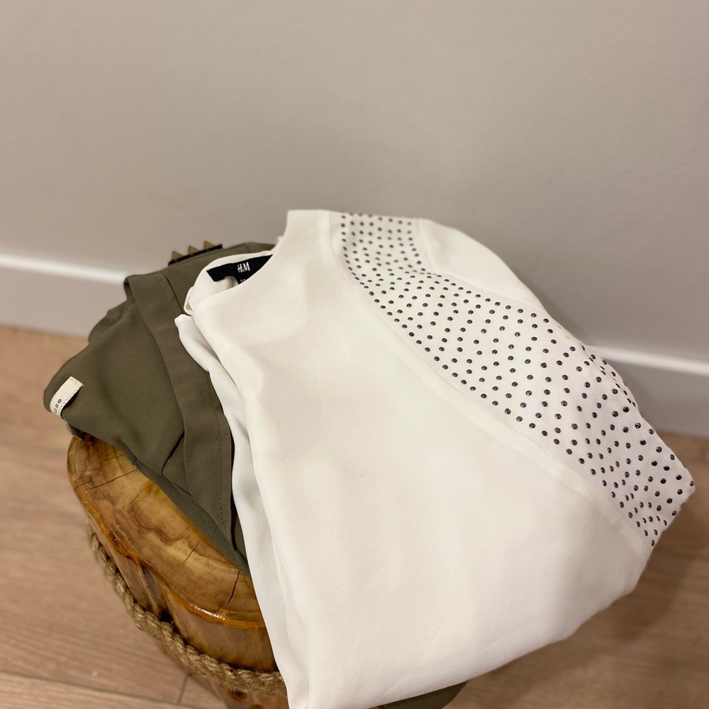 BLOUSE BUNDLE - Picture 2 of 2